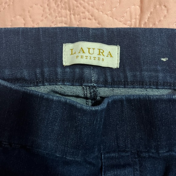 Petite pull-on pants with embellishments from Laura - Picture 3 of 5